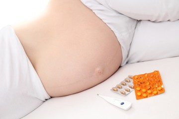 беременная и таблетки